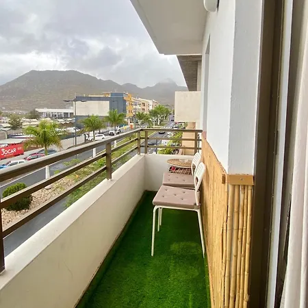 Appartamento Cozy Urban Escape 1br Near Tenerife South Airport *
